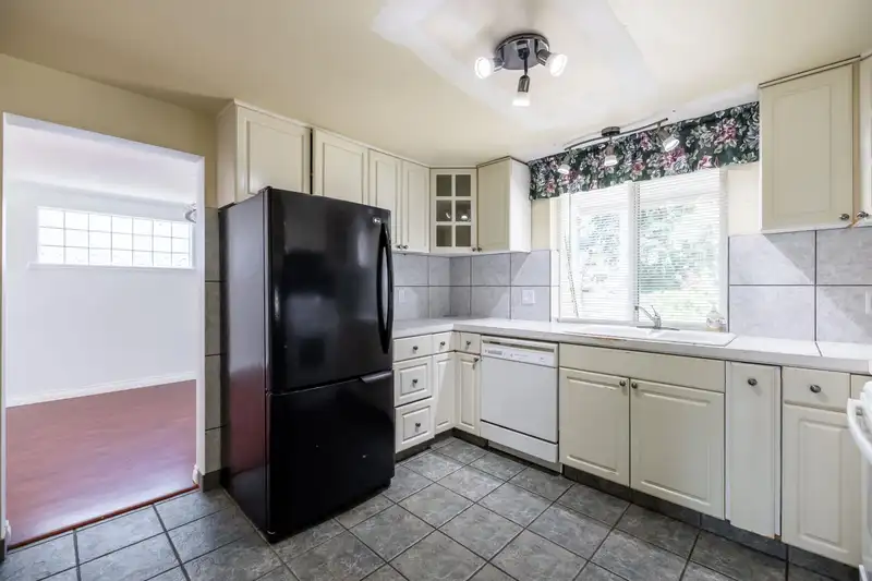 34507 PEARL AVENUE - photo 3 of 29