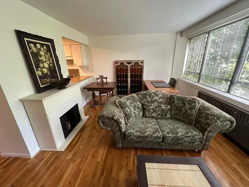 715 1445 MARPOLE AVENUE - photo 4 of 30
