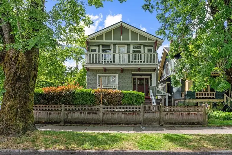 2245 STEPHENS STREET - photo 1 of 33