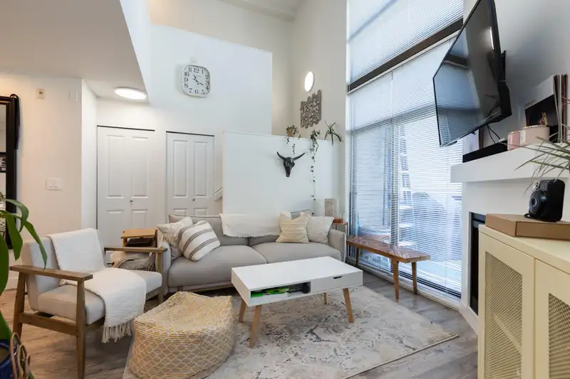 439 10838 CITY PARKWAY - photo 3 of 28