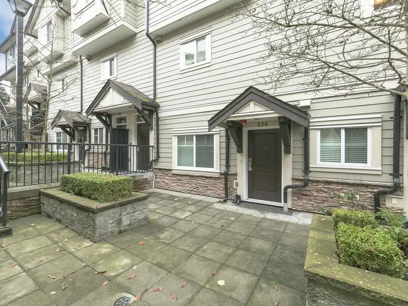226 3888 NORFOLK STREET - photo 2 of 21