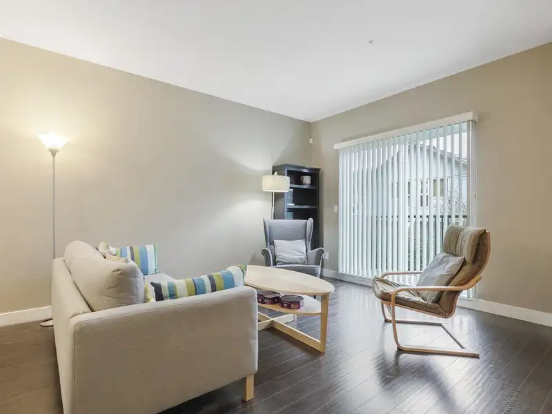 226 3888 NORFOLK STREET - photo 3 of 21