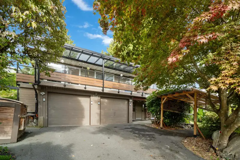 309 GLOUCESTER COURT - photo 1 of 40