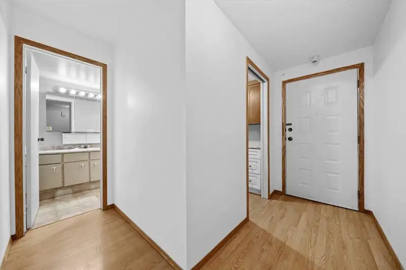 104 32025 TIMS AVENUE - photo 3 of 40
