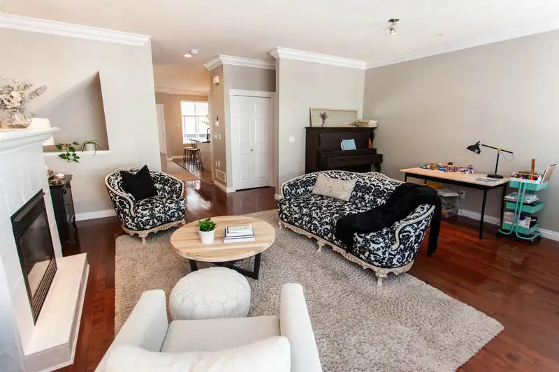 42 21704 96 AVENUE - photo 4 of 34