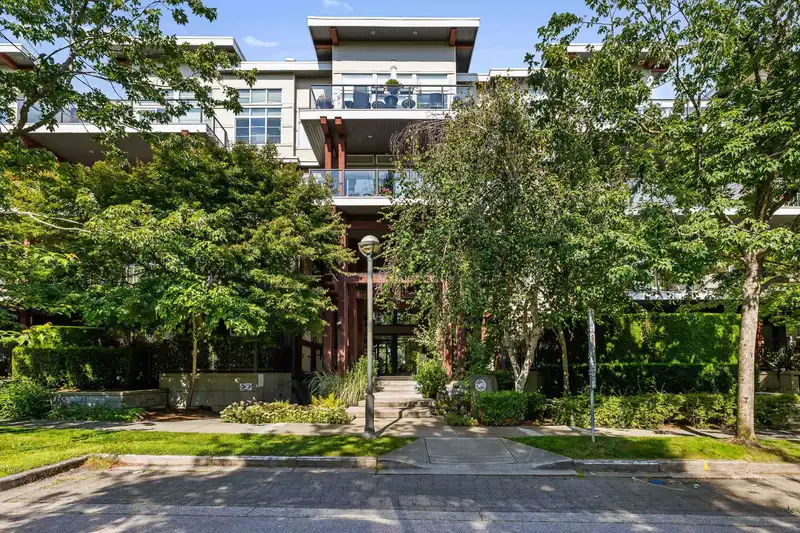 120 6328 LARKIN DRIVE - photo 1 of 40