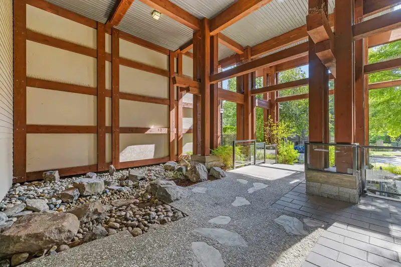 120 6328 LARKIN DRIVE - photo 3 of 40