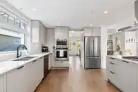 1 244 E 5TH STREET - thumbnail 7