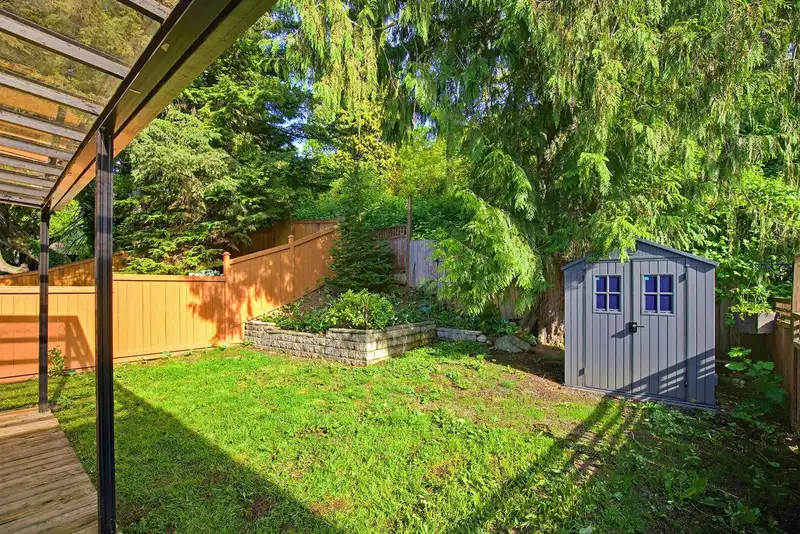 32921 3RD AVENUE - photo 3 of 40