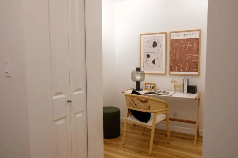 403 9232 UNIVERSITY CRESCENT - photo 2 of 30