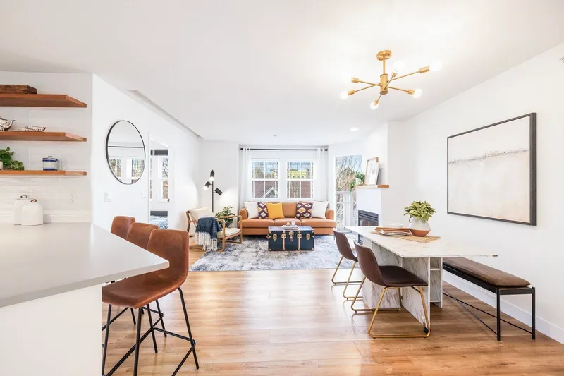 PH10 1702 56 STREET - photo 4 of 25