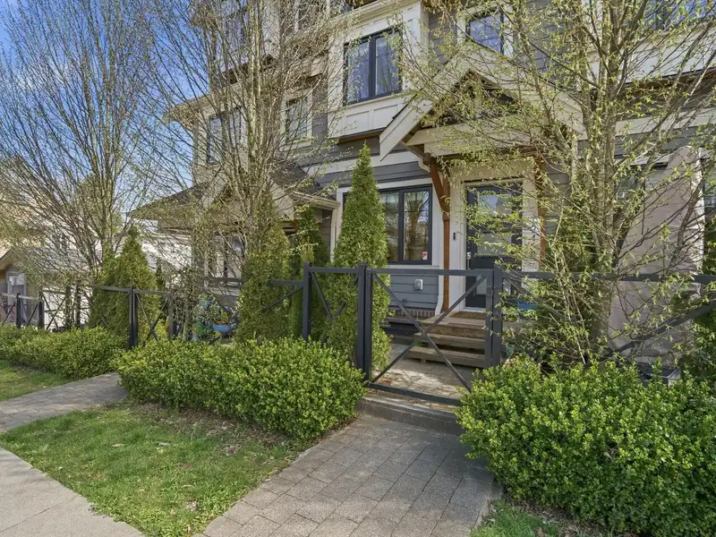 2468 ST. CATHERINES STREET - photo 2 of 31