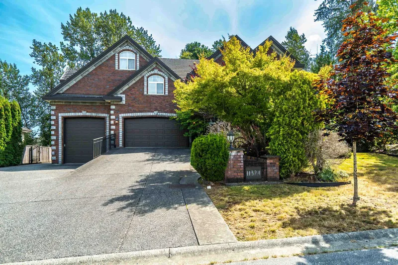 11324 161 STREET - photo 3 of 25