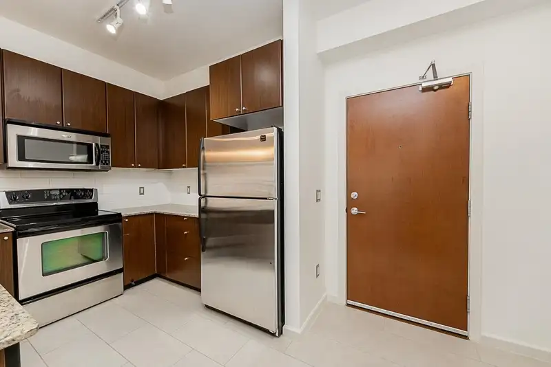 311 2484 WILSON AVENUE - photo 3 of 28