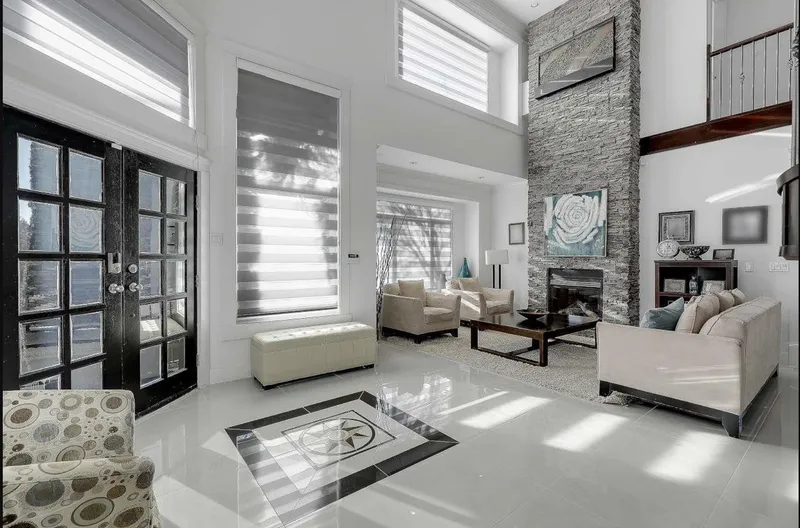 14871 76 AVENUE - photo 1 of 25