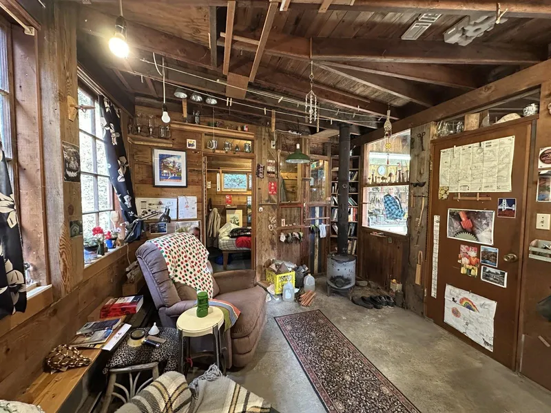 11191 STAVE LAKE ROAD - photo 4 of 19