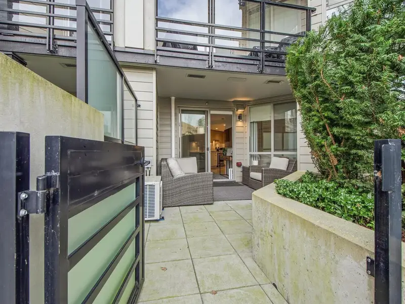 118 108 E 8TH STREET - photo 2 of 25