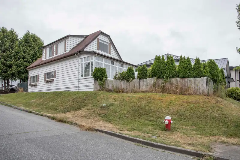 12393 GRAY STREET - photo 3 of 31