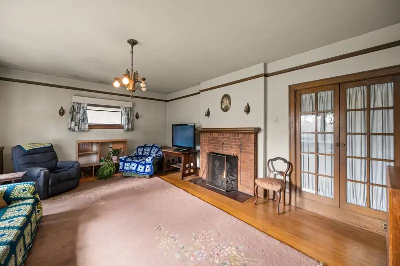3547 W 38 AVENUE - photo 1 of 40