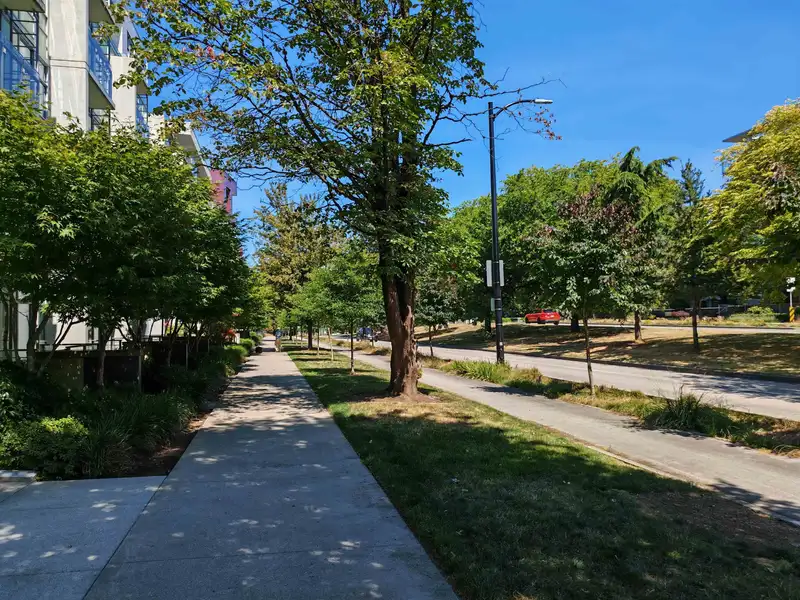 208 5077 CAMBIE STREET - photo 2 of 15