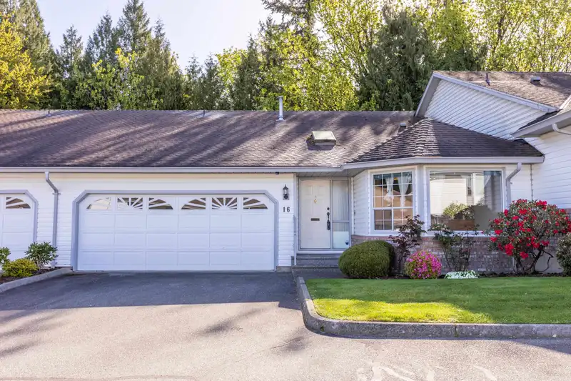 16 2988 HORN STREET - photo 2 of 40