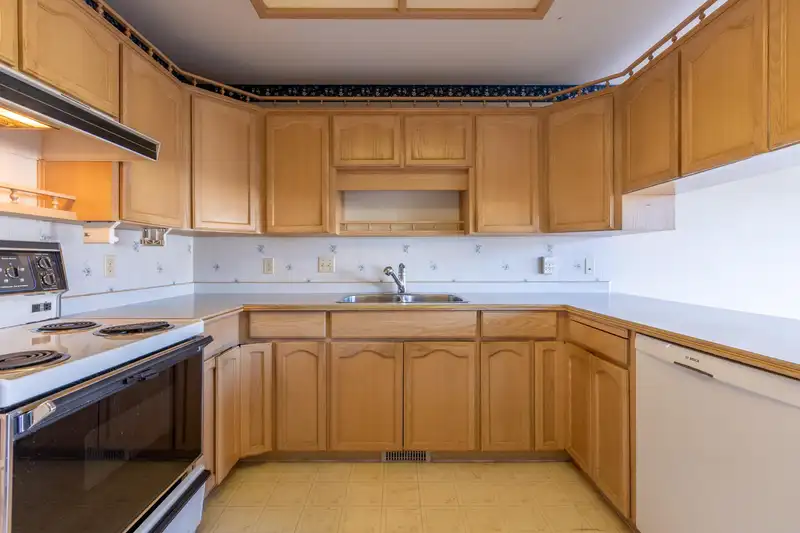 16 2988 HORN STREET - photo 3 of 40