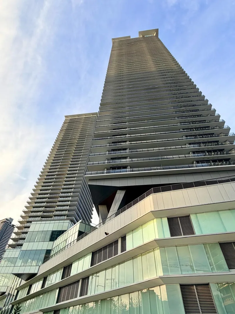 4707 4730 LOUGHEED HIGHWAY - photo 2 of 15