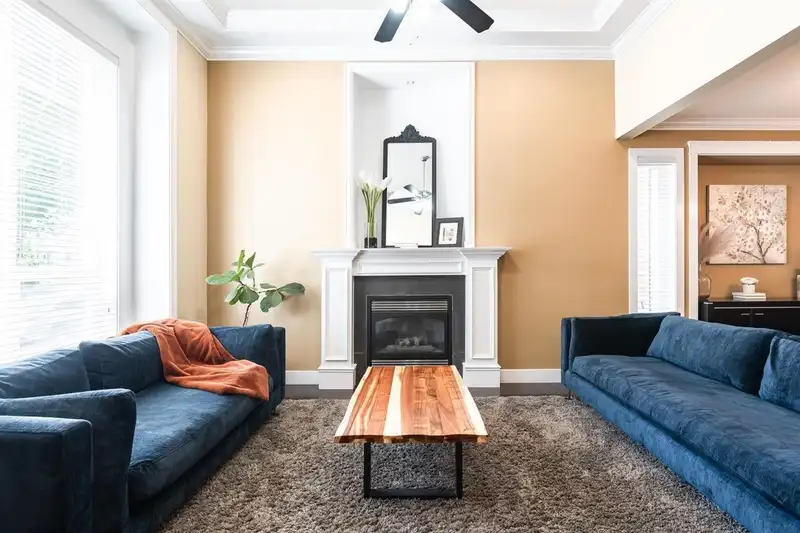 14239 62 AVENUE - photo 4 of 35