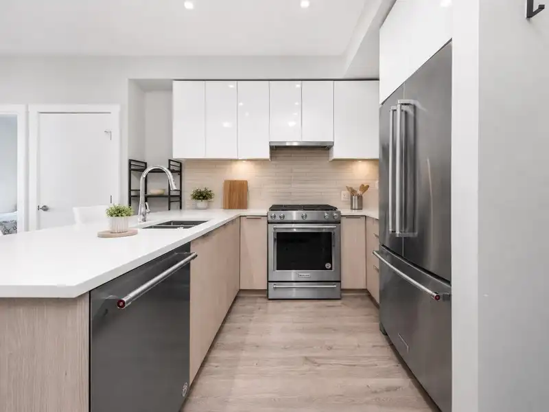 309 3588 SAWMILL CRESCENT - photo 4 of 28