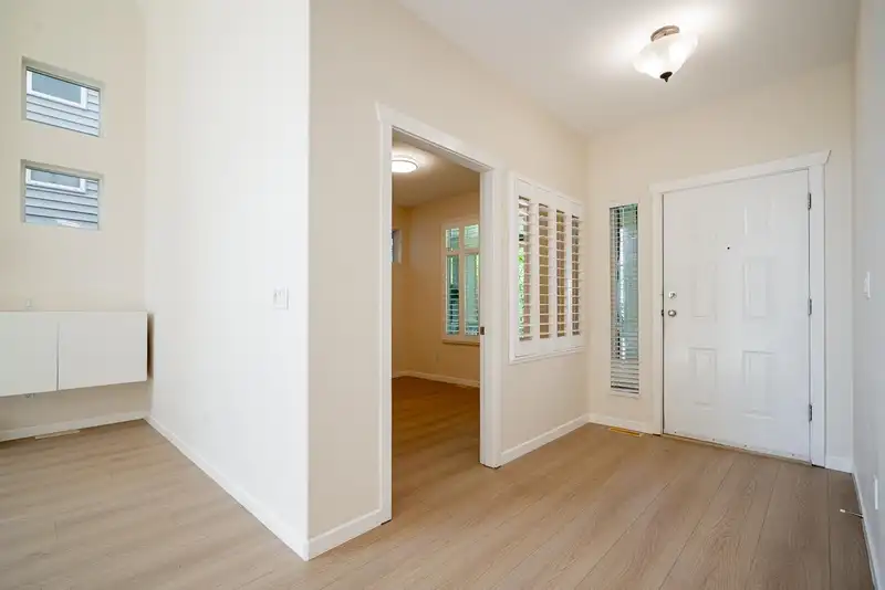 20182 70 AVENUE - photo 3 of 40