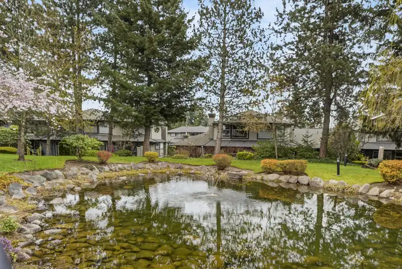 109 16080 82 AVENUE - photo 3 of 40