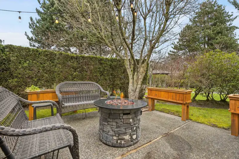 109 16080 82 AVENUE - photo 4 of 40