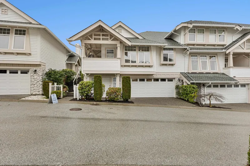 54 15037 58 AVENUE - photo 2 of 25