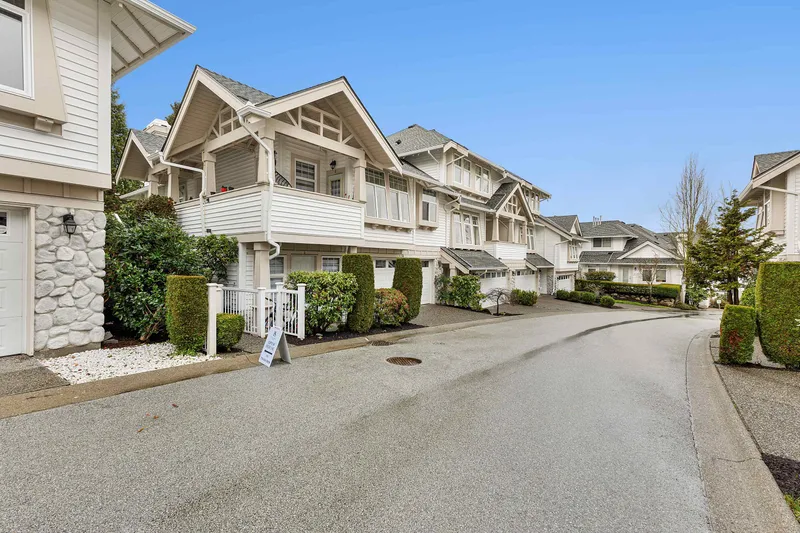 54 15037 58 AVENUE - photo 3 of 25