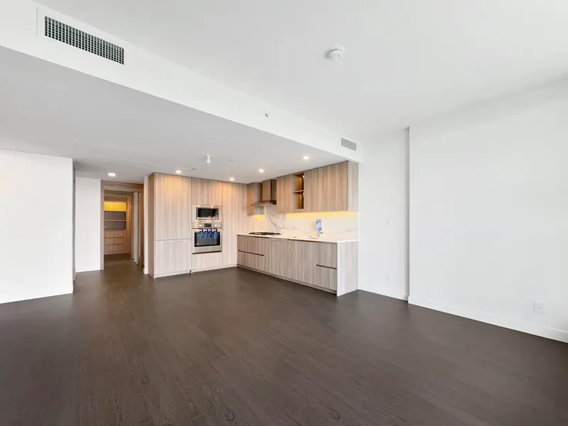 3102 13778 100 AVENUE - photo 1 of 25