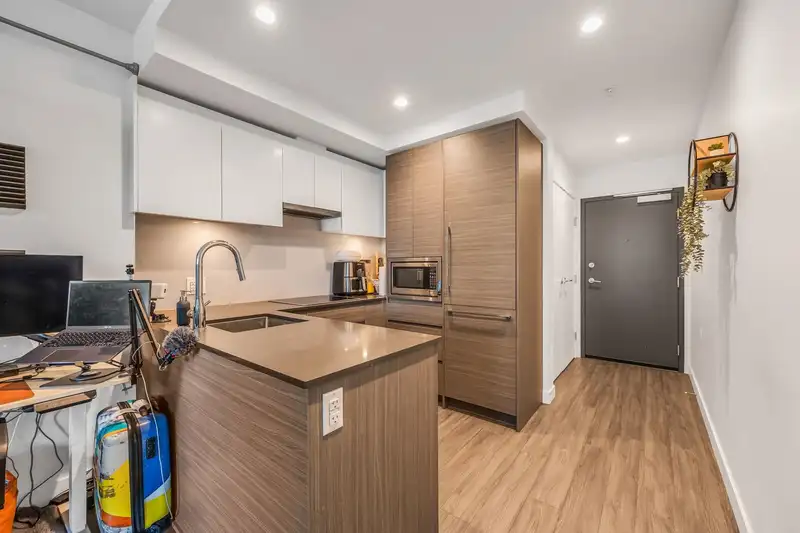 705 13615 FRASER HIGHWAY - photo 3 of 23