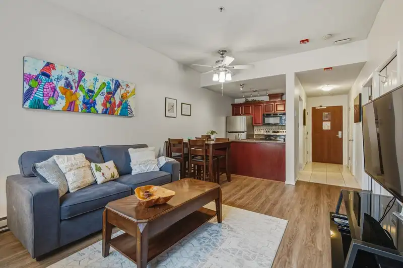 106 4573 CHATEAU BOULEVARD - photo 4 of 19