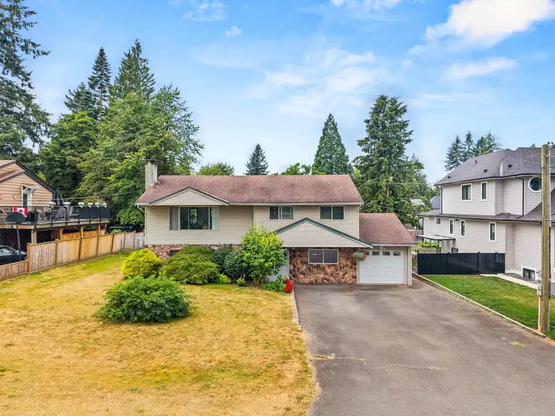 8989 HUDSON BAY STREET - photo 1 of 40