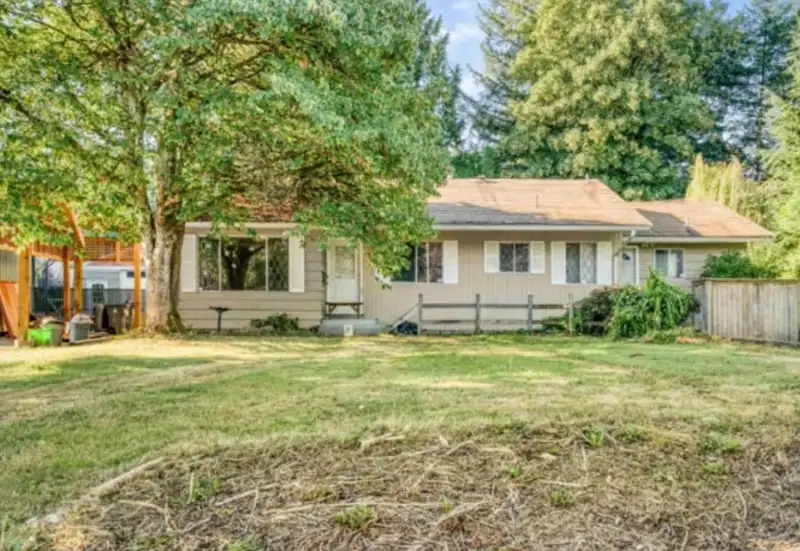 20280 50 AVENUE - photo 1 of 23