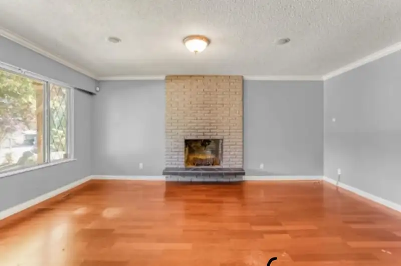 20280 50 AVENUE - photo 4 of 23