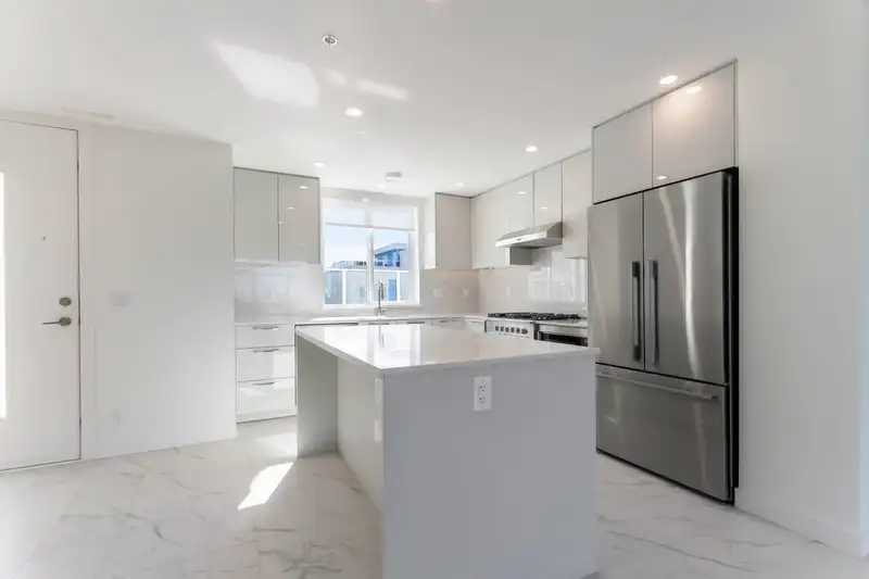 69 10333 RIVER DRIVE - photo 3 of 27