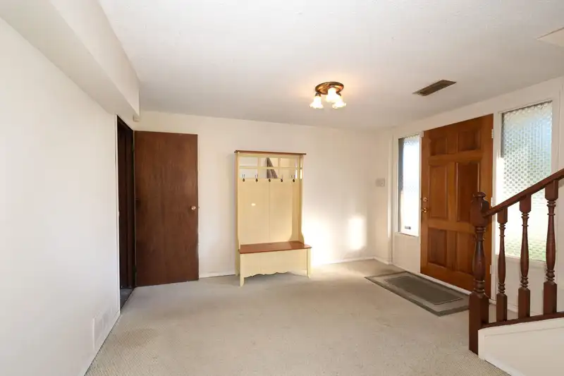 712 MACINTOSH STREET - photo 2 of 40