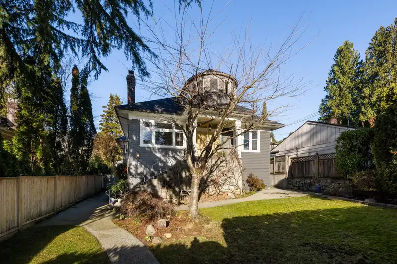 2047 FULTON AVENUE - photo 1 of 40