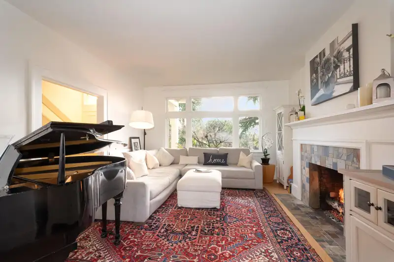 2047 FULTON AVENUE - photo 4 of 40