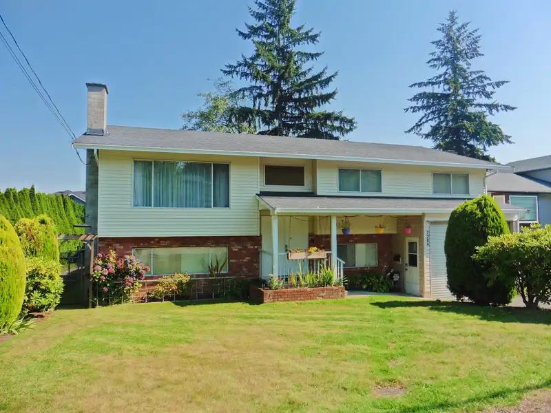 2286 154 STREET - photo 1 of 36