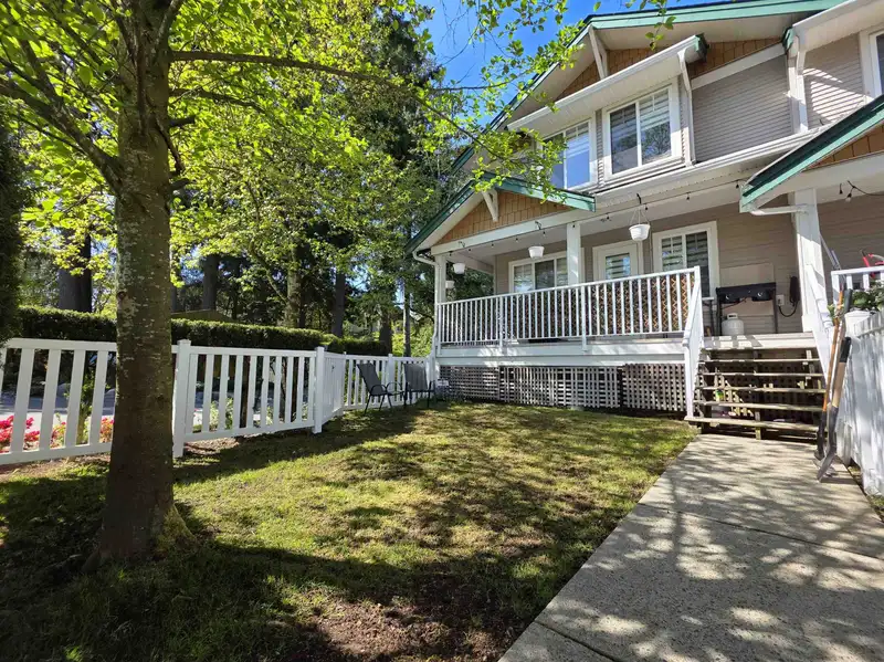 1 12711 64 AVENUE - photo 3 of 31