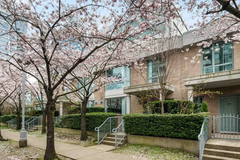 TH4 1889 ROSSER AVENUE - photo 1 of 25