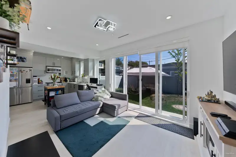 6532 KNIGHT STREET - photo 3 of 14