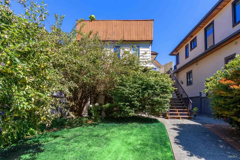 2141 W 47 AVENUE - photo 2 of 7