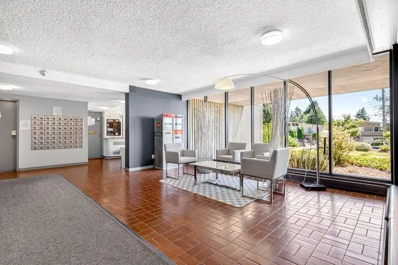 101 4105 IMPERIAL STREET - photo 4 of 33